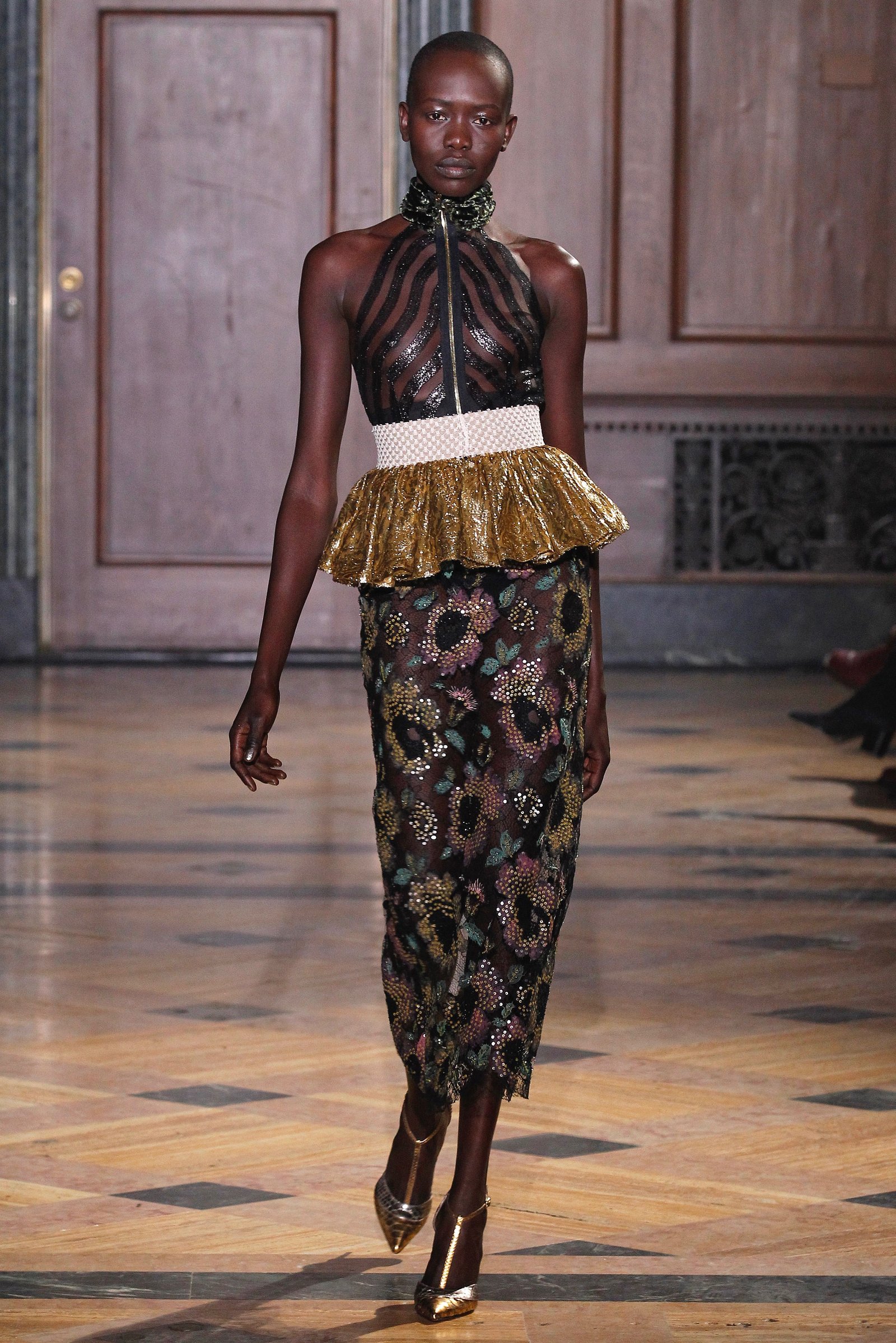 Fall/Winter 2016 Look 45